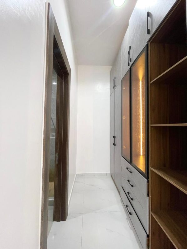 IMG-20251018-WA0413 5 Bedroom House for Sale in Ikate Lekki – Luxury, Comfort & Investment!