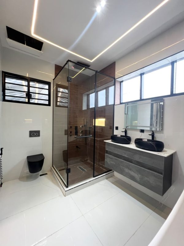 5 Bedroom House for Sale 2349160009929 5 Bedroom House for Sale in Ikota Lekki, Lagos 🏡 | spacious interiors + Pool Mansion ₦380M