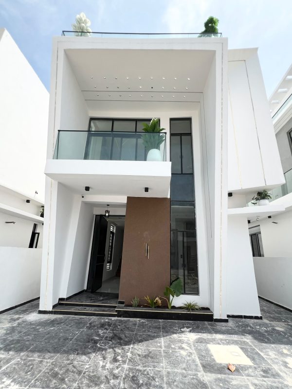 5 Bedroom House for Sale in Orchid Lagos, 5 Bedroom House for Sale in Orchid, Lekki 🏊♂️🎬 (₦450M Luxury Duplex)
