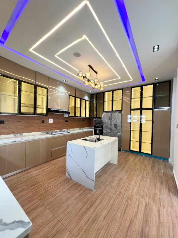 5 bedroom Fully detached house for sale in lagos, 5 Bedroom House for Sale in Orchid, Lekki 🏊♂️🎬 (₦450M Luxury Duplex)