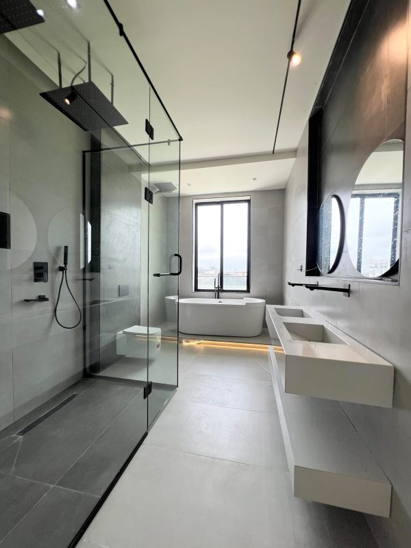 5 bedroom house for sale in Ikota Lekki, 5 Bedroom House for Sale in Ikota Lekki, Lagos 🏡 | spacious interiors + Pool Mansion ₦380M